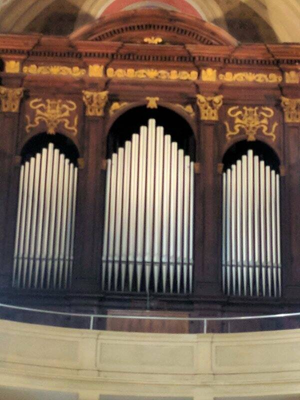 L'organo della parrocchia di Piazza Brin