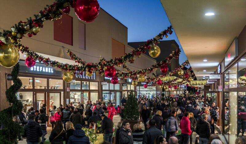 Brugnato 5Terre Outlet Village