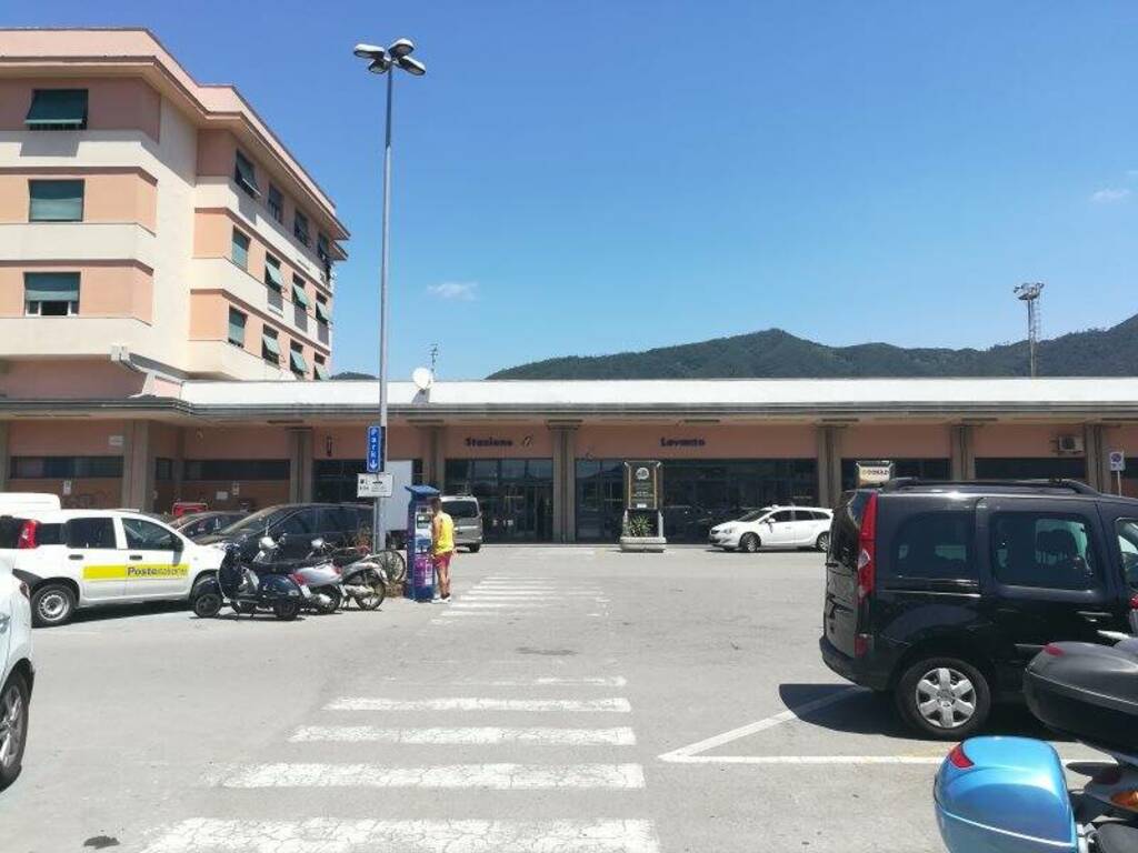 Levanto, stazione ferroviaria