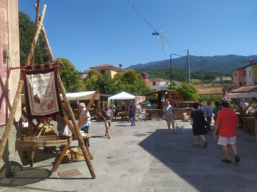 San Pietro Vara in Fiera, la quarta edizione dell'evento sugli antichi mestieri e l'artigianato