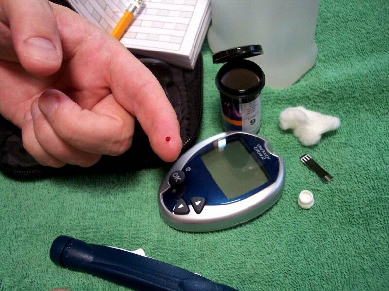 Diabete, glicemia si misurerà senza puntura