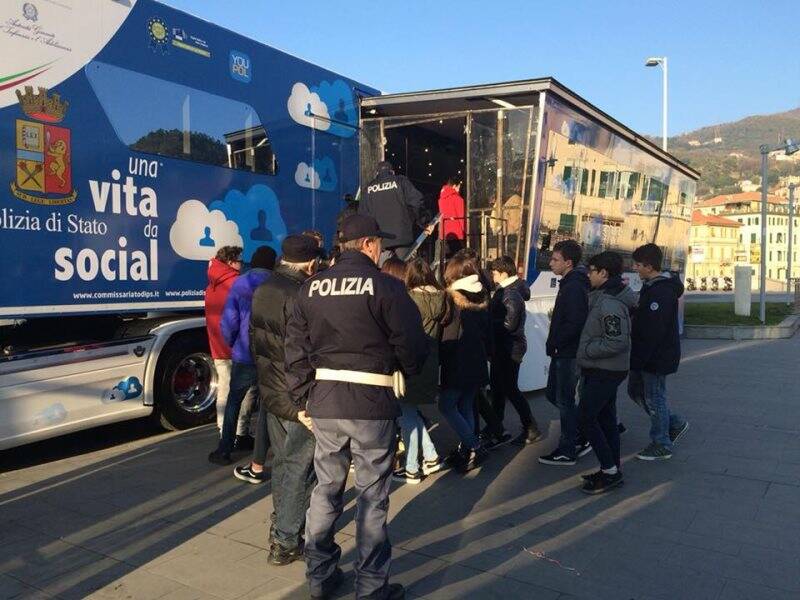 Il truck della Polizia di Stato 