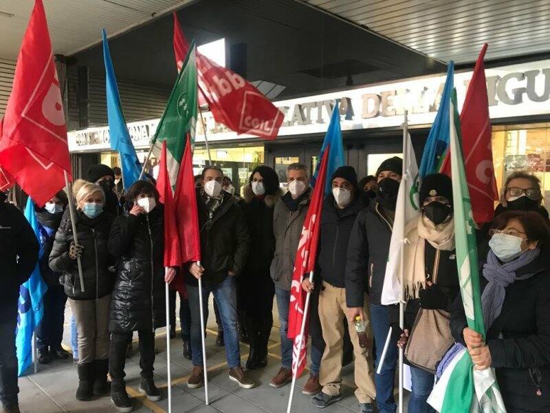 Oss spezzini di Coopservice a Genova in sciopero 
