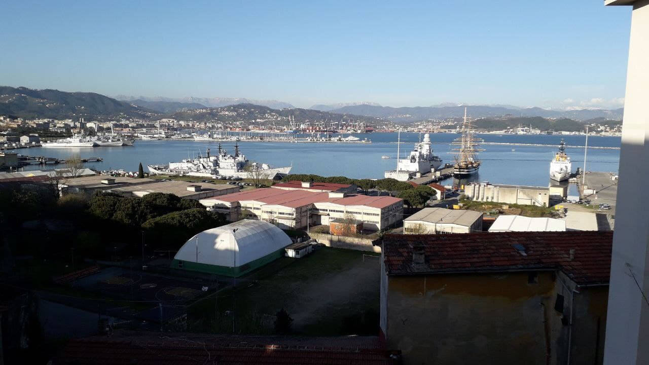 La base navale e l'arsenale visti da Marola