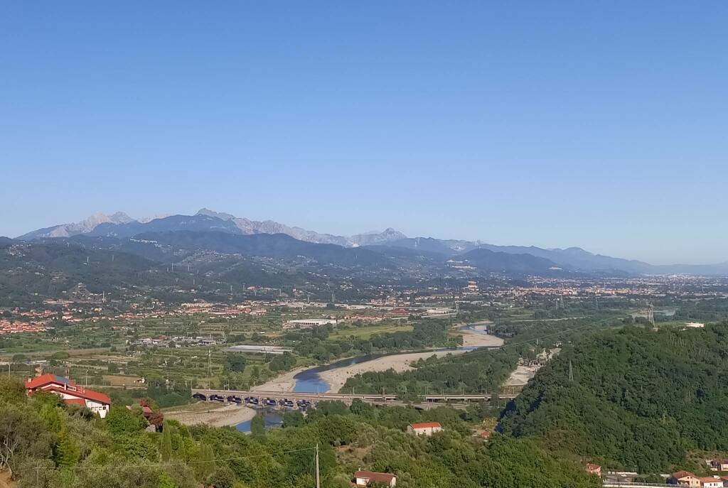 Val di Magra vista da Vezzano