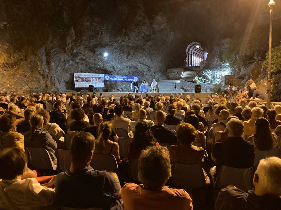 “Monterosso un mare di libri“