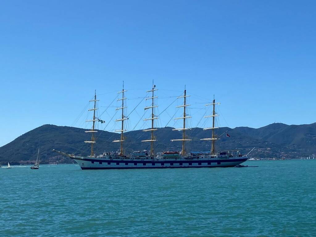 La Royal Clipper ormeggiata a Lerici 