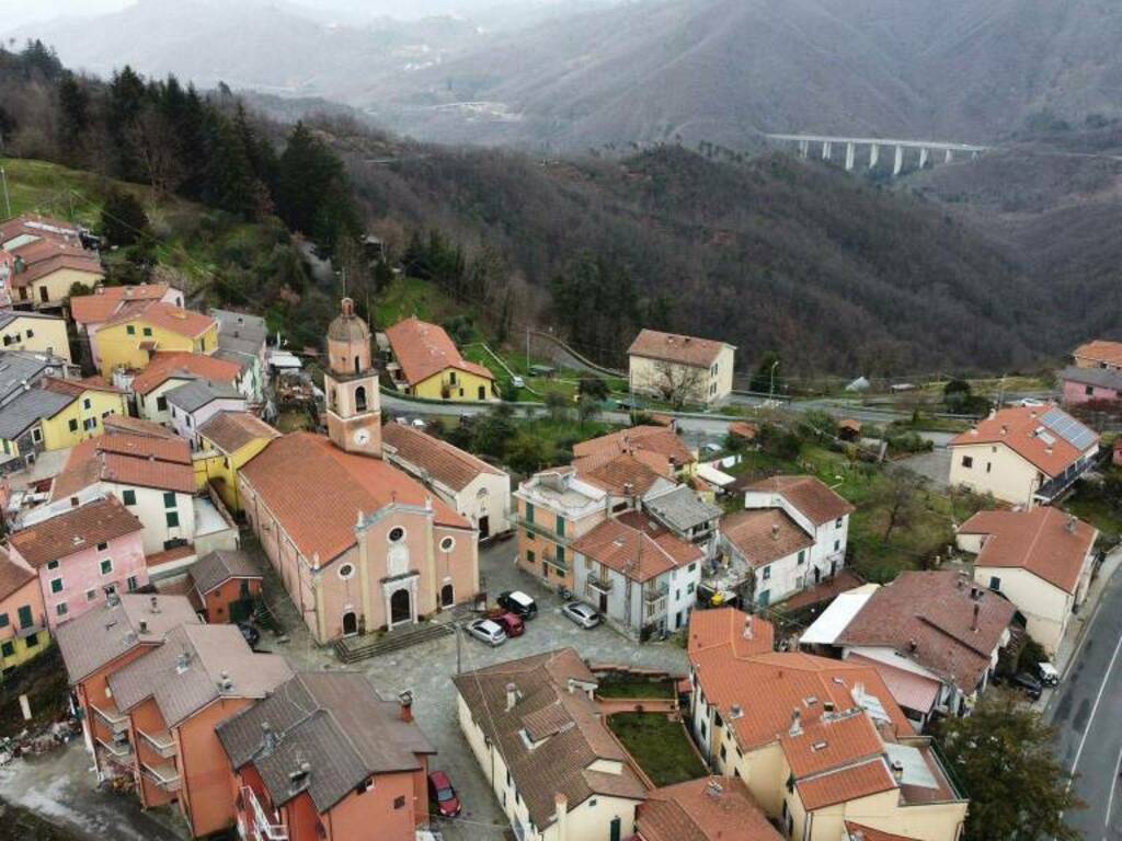 Carrodano, veduta di Mattarana (2022)  (foto Silvano Baretta)