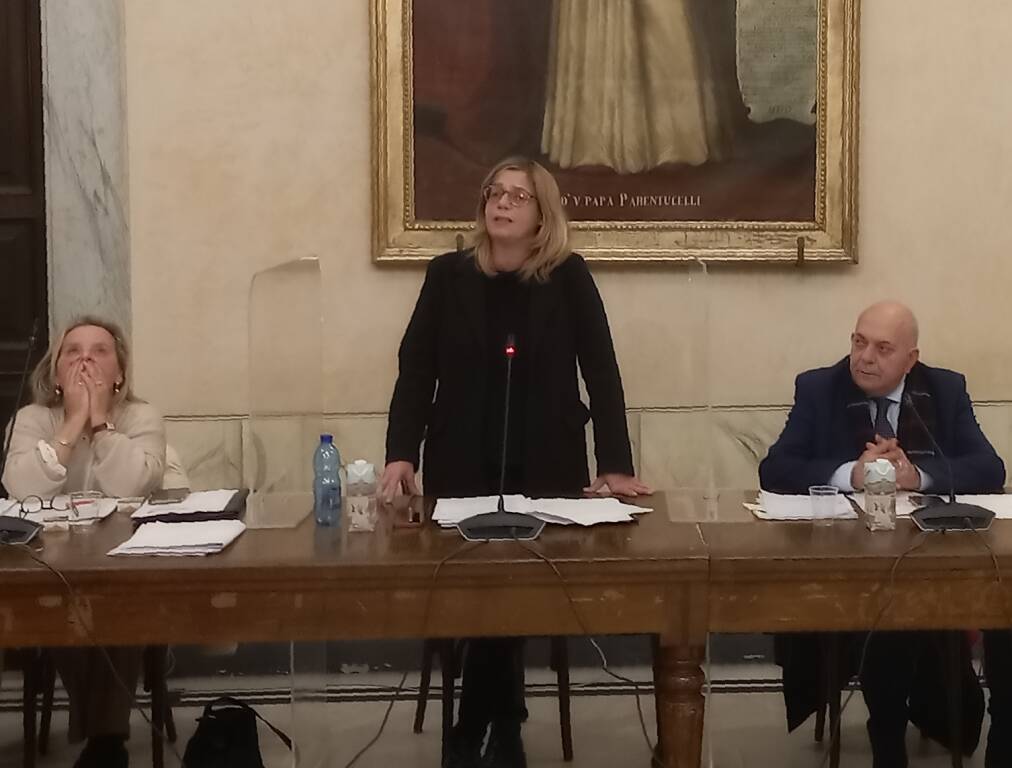 Assessore Barbara Campi, sindaco Cristina Ponzanelli, presidente del consiglio comunale Carlo Rampi