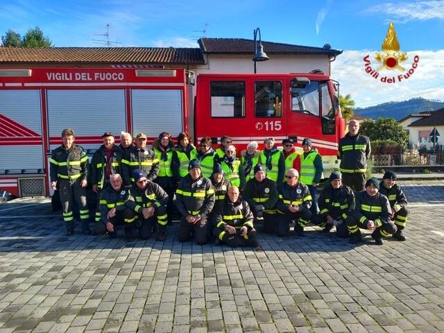 Giornata con Anvvf e Vigili del fuoco a Brugnato. Novanta bambini a Pompieropoli