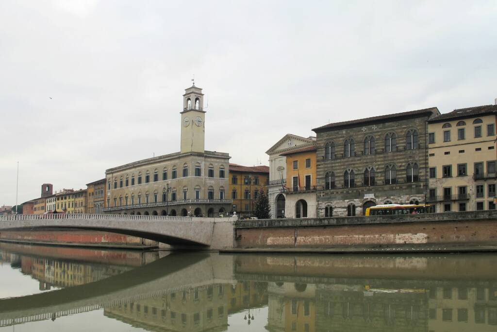 Pisa, il Lungarno (2013) (foto Giorgio Pagano)