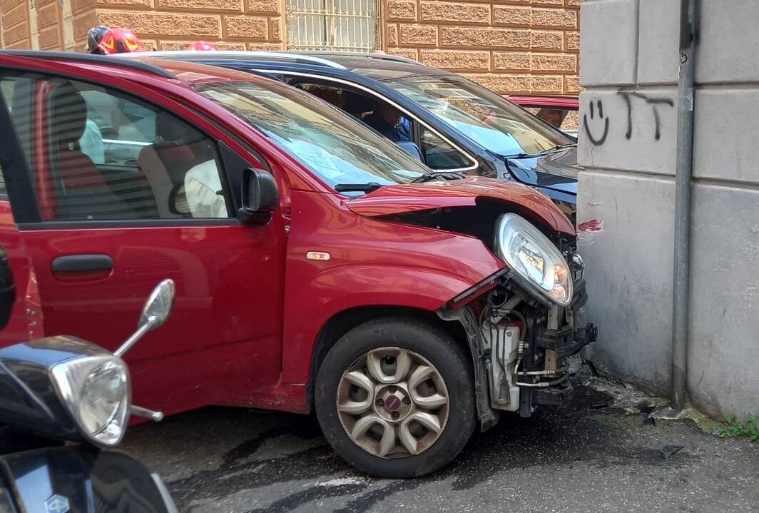 Incidente stradale Via Nino Bixio Via Roma