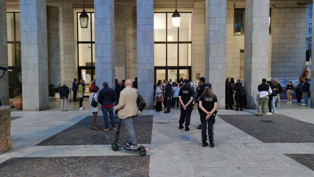 Manifestazione in difesa della legge 194 a Palazzo civico