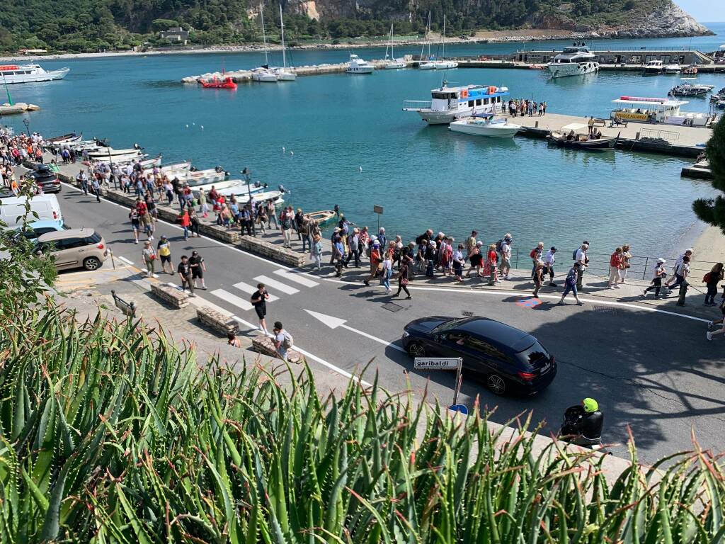 Turisti a Porto Venere, turismo