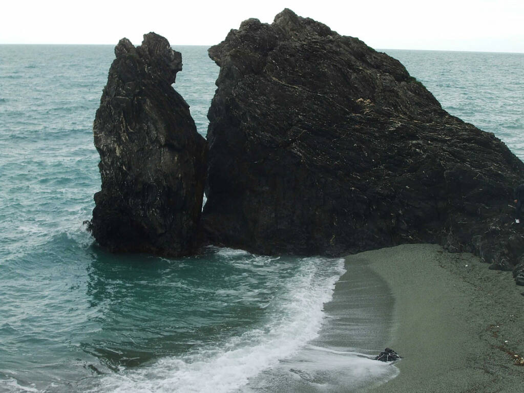 Lo Scoglio nero, foto di Stefania Grasso