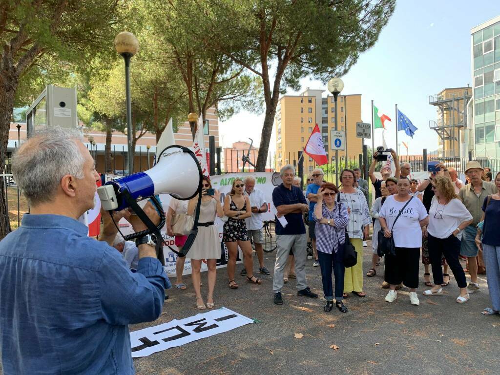 Presidi contro i fumi delle navi da crociera 