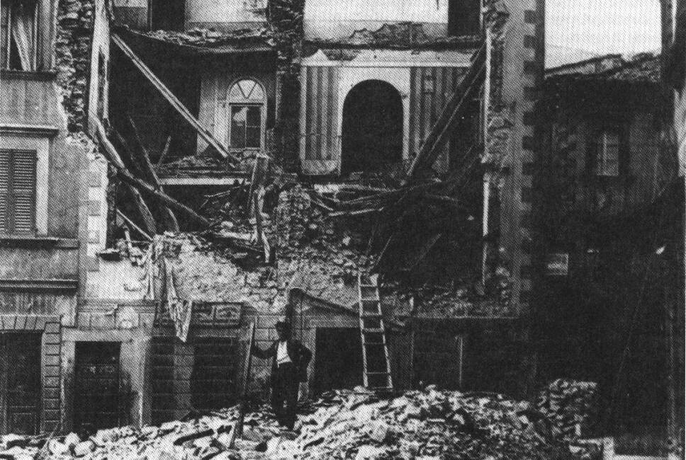 Fivizzano dopo il terremoto del 1920 (ph Prov. Massa-Carrara)