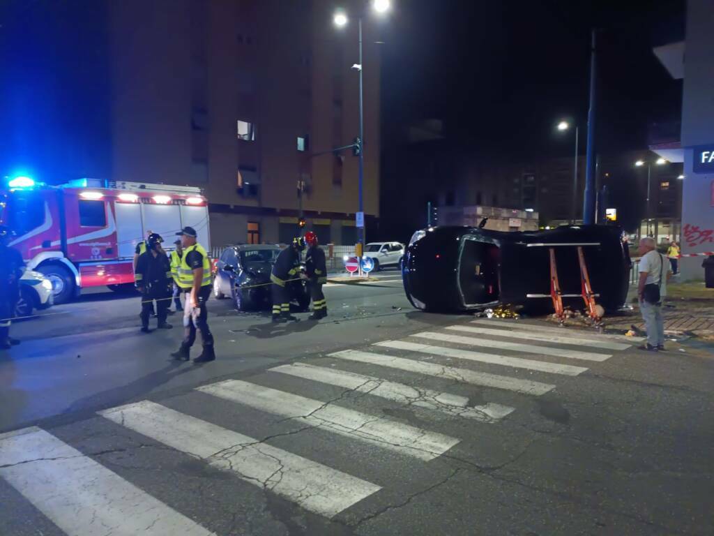 Incidente stradale Via Carducci Via della Torre