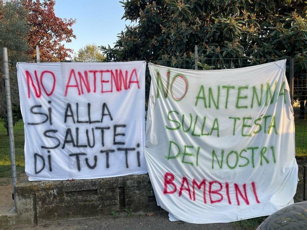 Protesta antenna Sarzanello