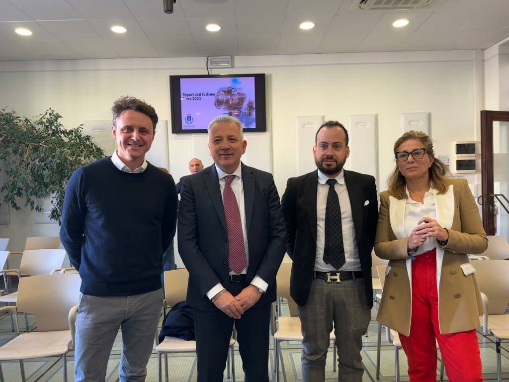 presentazione dati turismo comune spezia