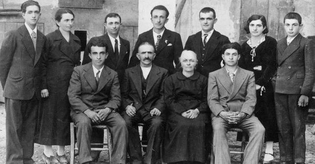 La famiglia Cervi (foto archivio Cesare Cattani)