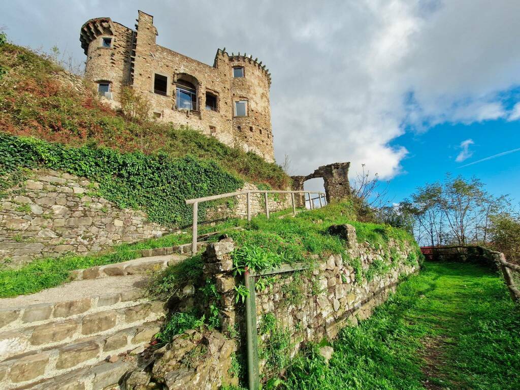 Il fantasma di Canterville si presenta al Castello di Madrignano per i ...