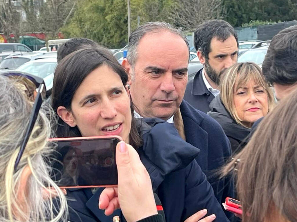 Elly Schlein in visita alla Spezia