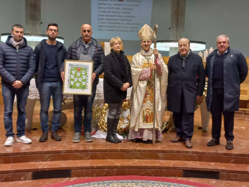 Premio "Monsignor Siro Silvestri" (Premio diocesano della bontà) all'associazione Tive6