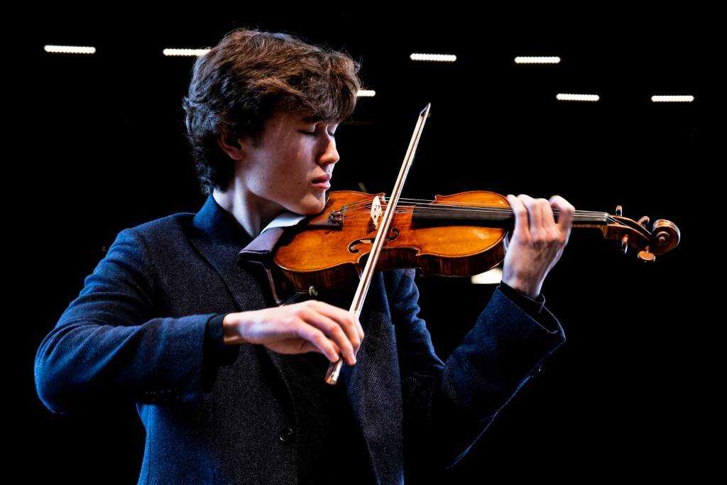 il violinista Daniel Lozakovich e il pianista David Fray