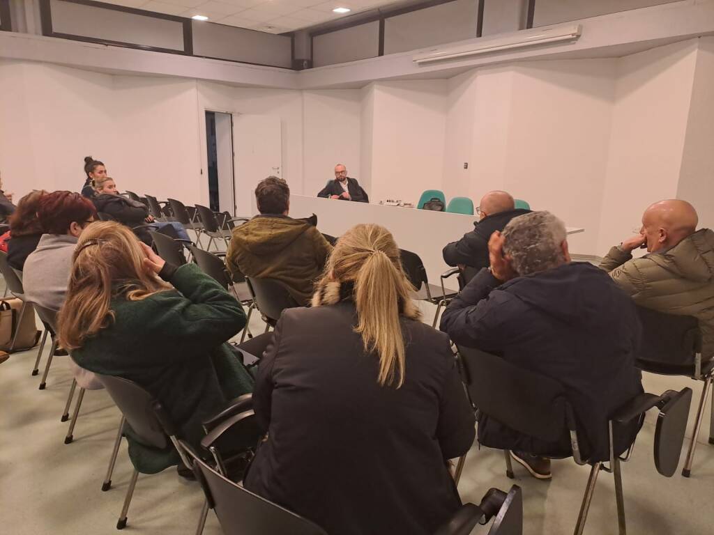 Ponzanelli incontra i commercianti