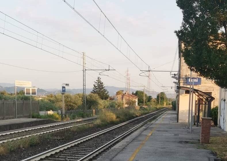 Binari della stazione di Luni