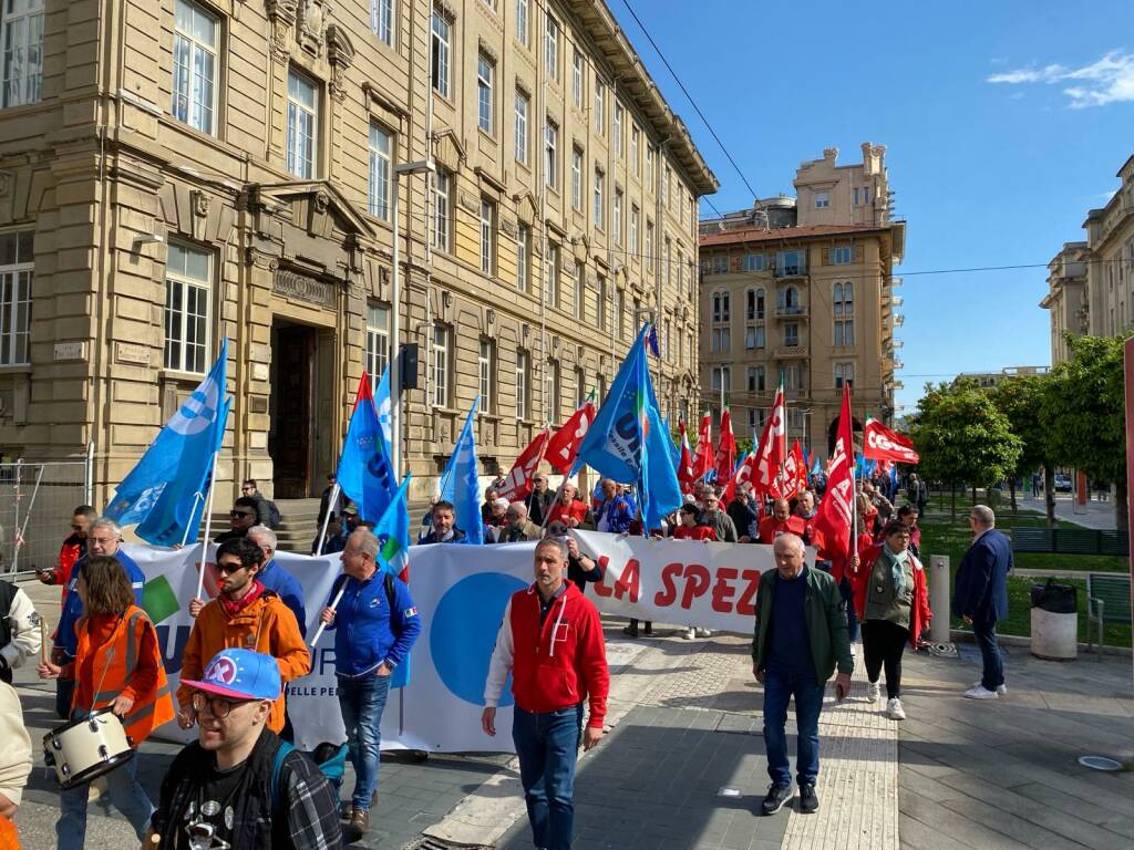 Corteo basta morti sul lavoro