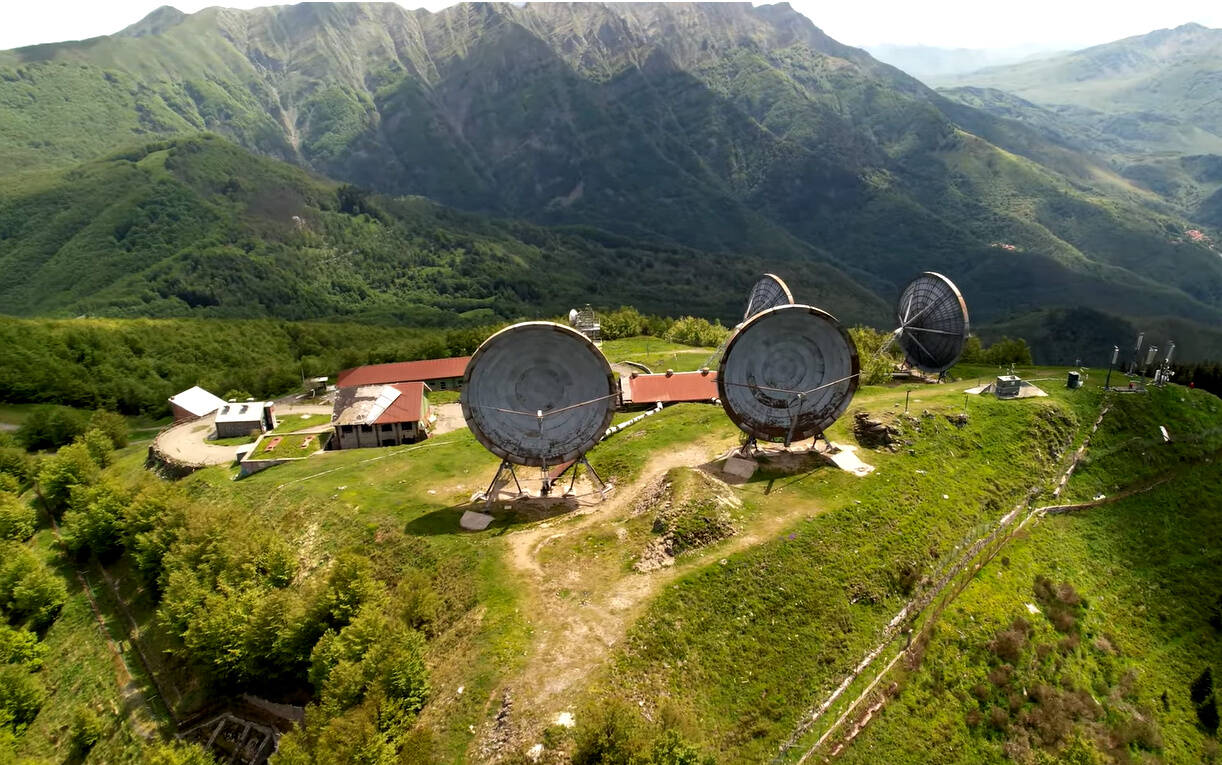 L'ex base Nato del Monte Giogo