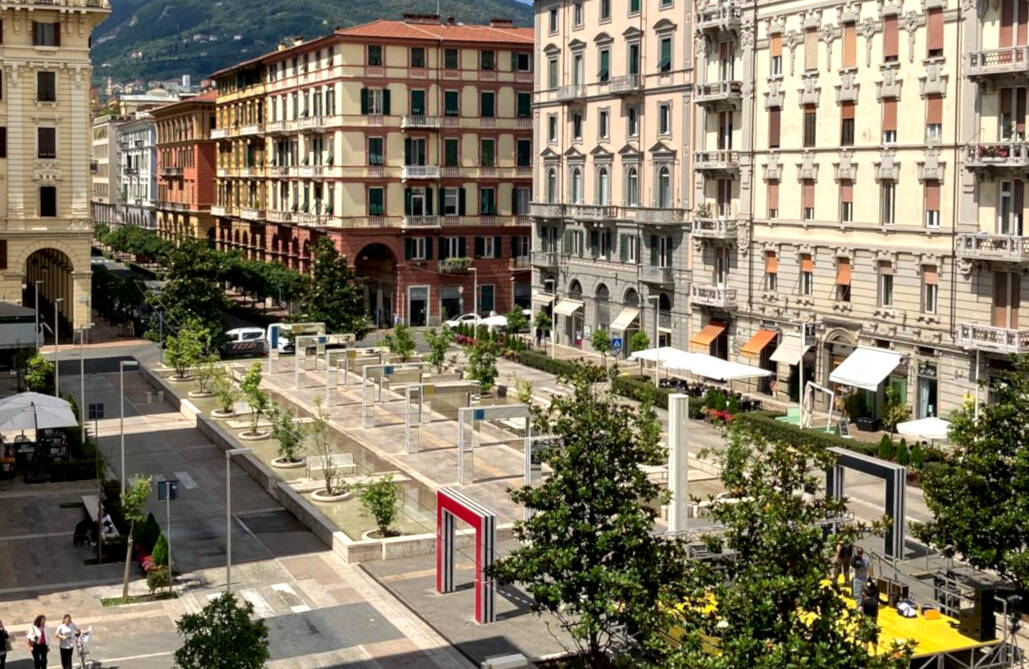 La Piazza Verdi di Daniel Buren