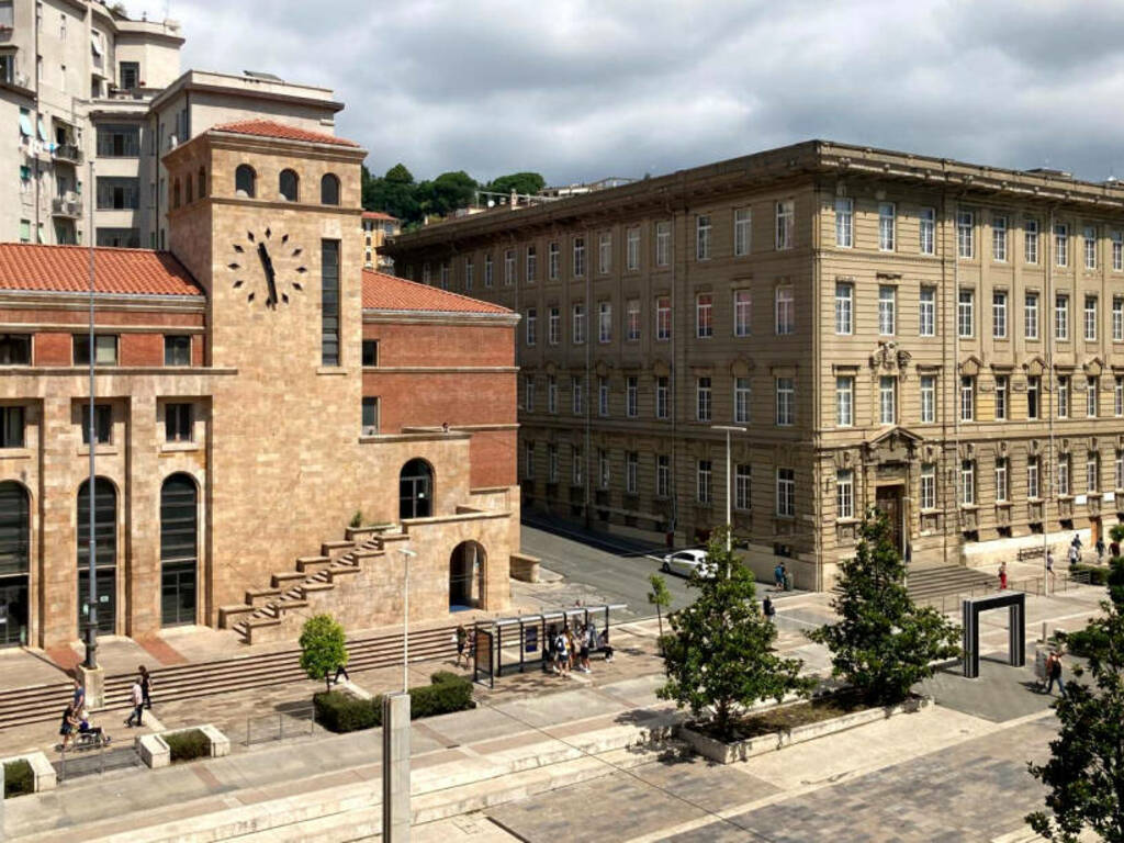 Piazza Verdi, Palazzo delle Poste, Palazzo degli studi, liceo Costa