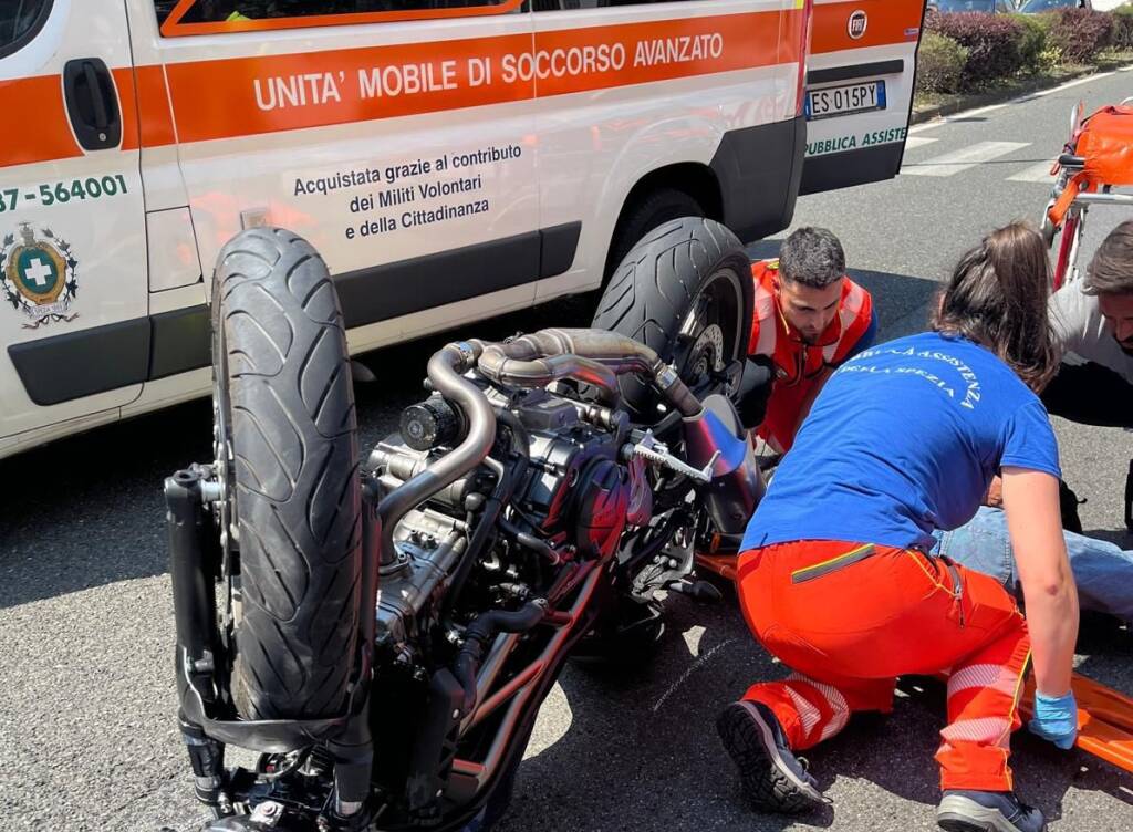 Incidente stradale in Via Carducci