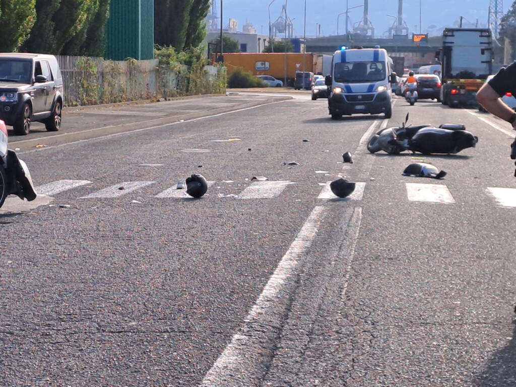 Incidente stradale in Via Valdilocchi