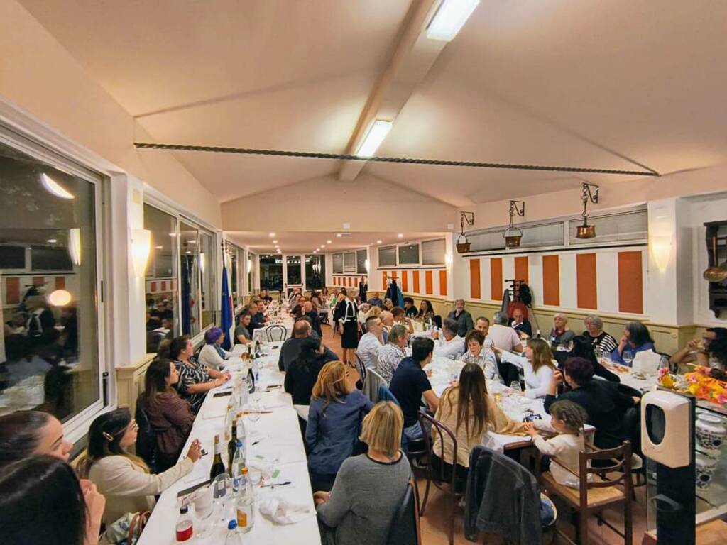 Cena con delitto al ristorante "La Gira"