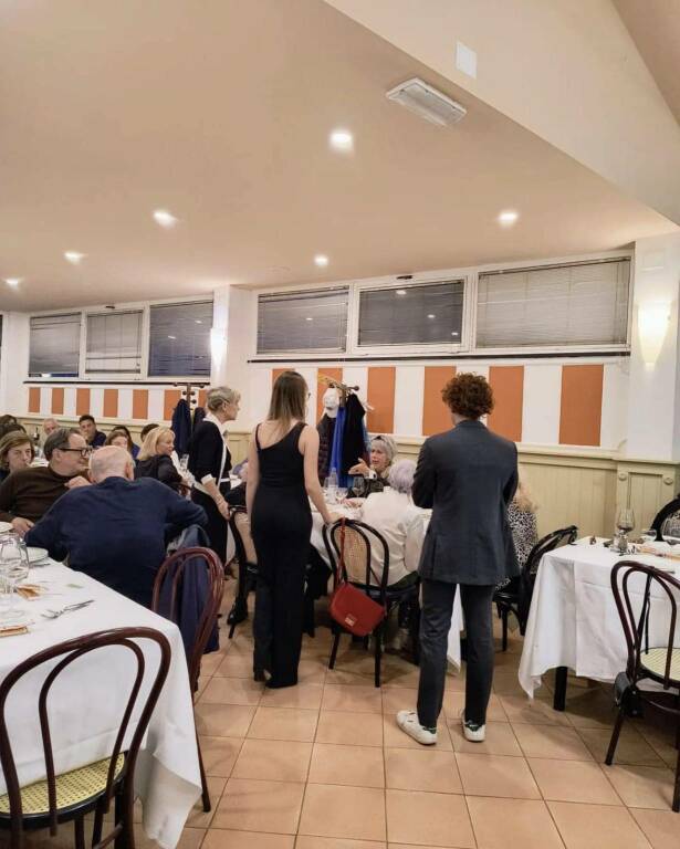 Cena con delitto al ristorante "La Gira"