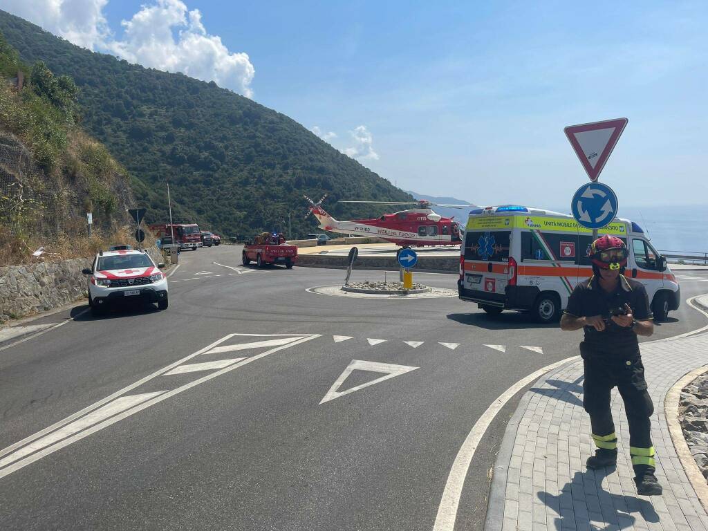 Incidente e soccorso a Monterosso con l'elicottero. Emergenza