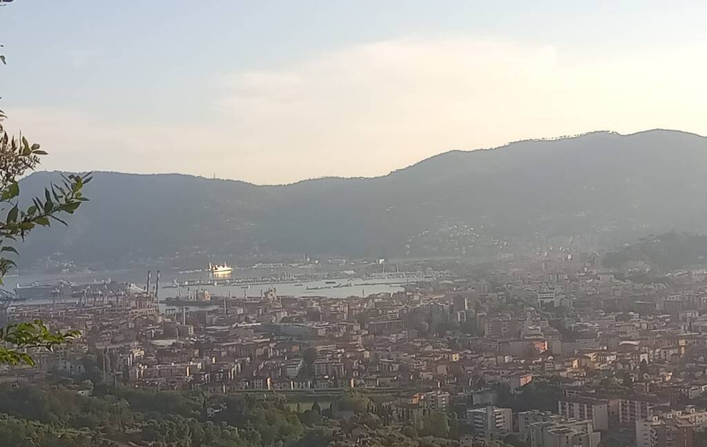 Panorama La Spezia nella morsa del caldo