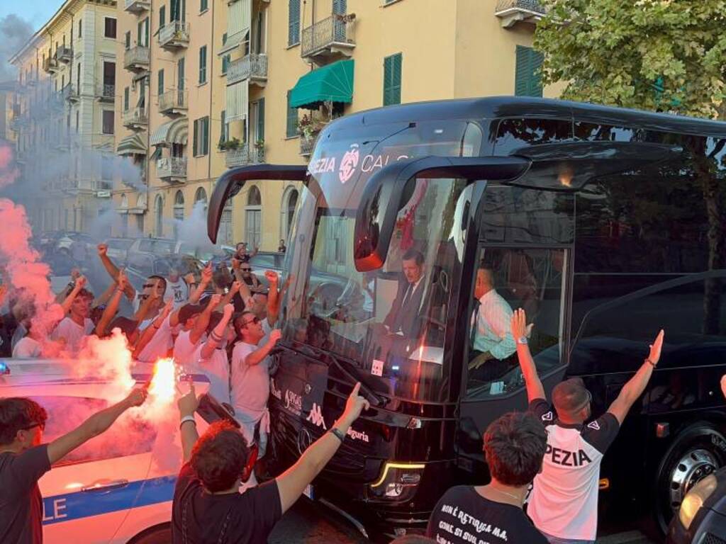 Pubblico prima di Spezia-Frosinone