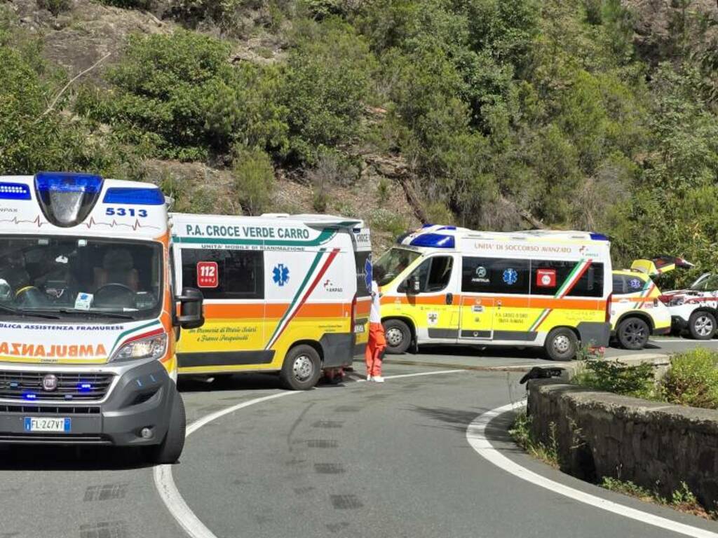 Ambulanze sul Bracco:  Pubblica assistenza Framurese ODV,  Croce Verde Carro, Croce d'oro Deiva Marina, Delta 3 e India 50