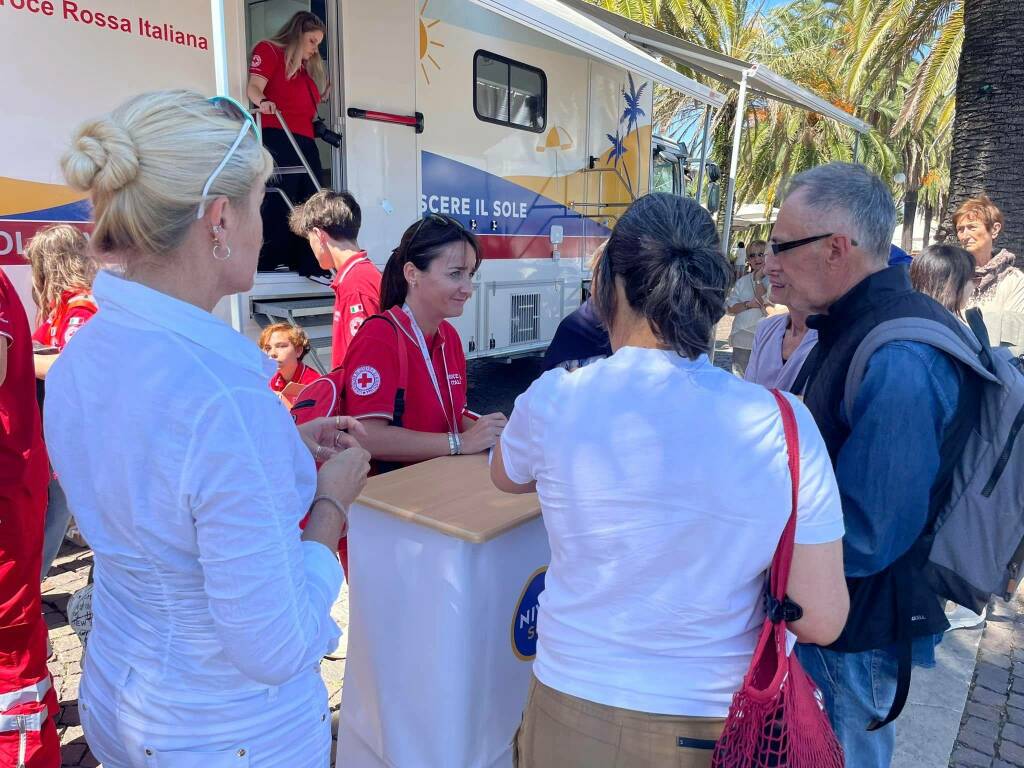 Ambulatorio mobile croce rossa La Spezia 