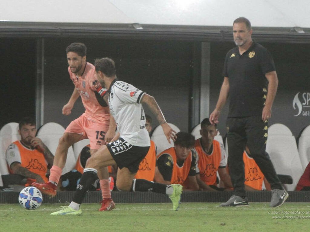 Andrea Ciofi e Pippo Bandinelli guardati a vista da D'Angelo