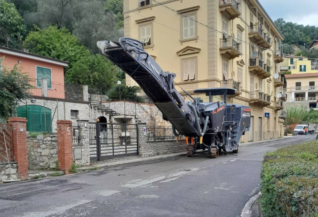 Asfaltature lungo la Napoleonica