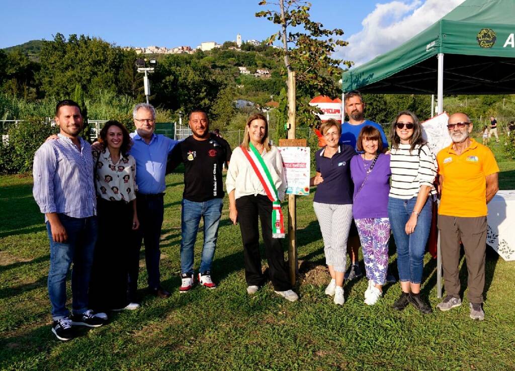 Festa nell'aia e nuovi nati a Castelnuovo