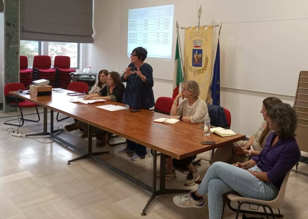 Assemblea sulla mensa scolastica