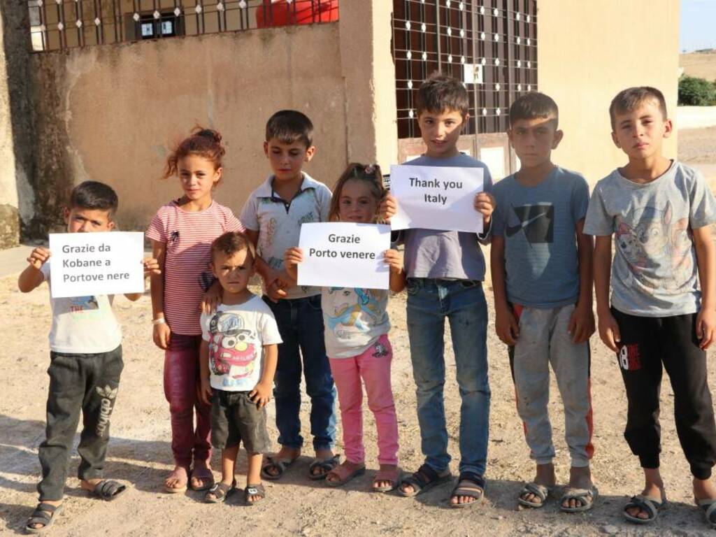 Gli alunni delle scuole di Kobane ringraziano i coetanei spezzini