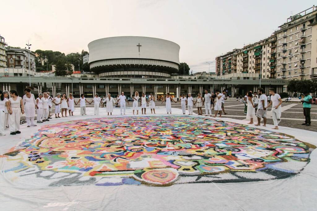 Mandala per la pace in Piazza Europa